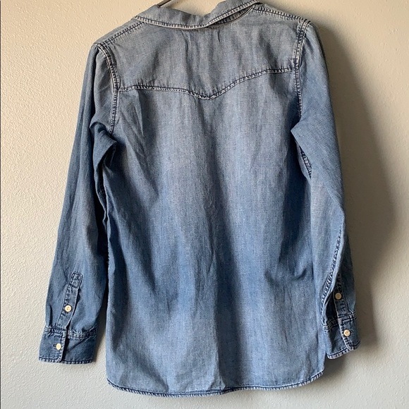 Madewell chambray lace up shirt! - Picture 4 of 8